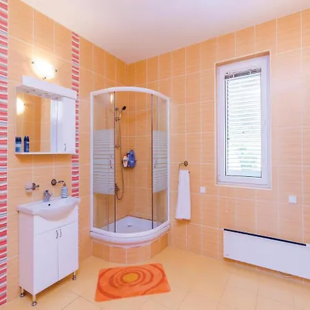 Four Bedroom Holiday In Herceg Novi *